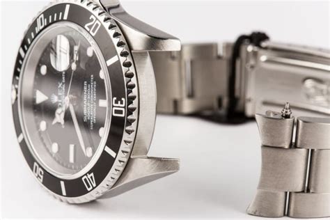 rolex submariner v serial number|rolex submariner model numbers.